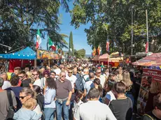 La città affollatissima per Gusti di frontiera (fotoservizio Daniele Tibaldi)