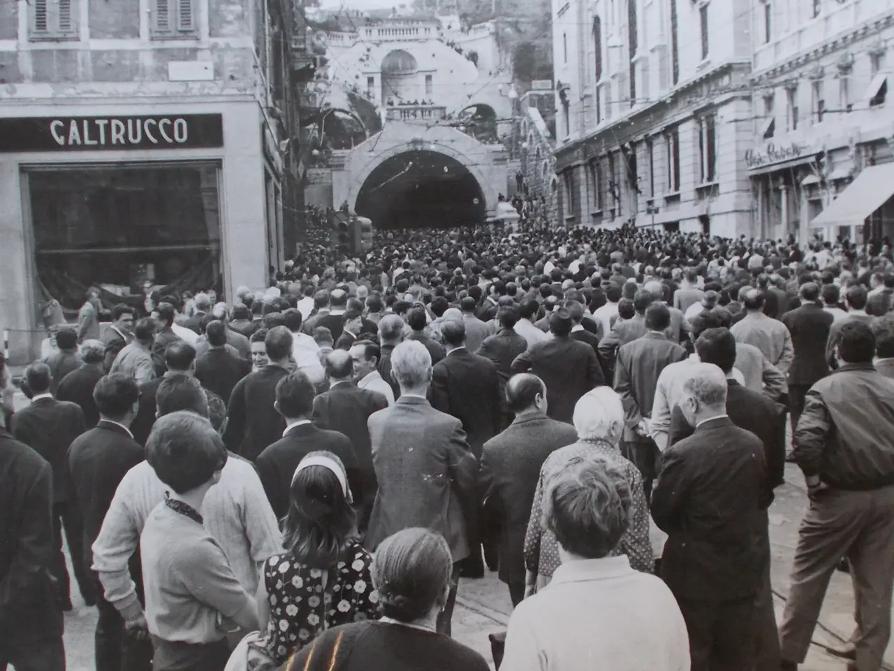 La mobilitazione degli operai del cantiere San Marco nel 1966