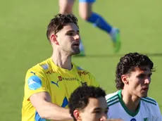 In maglia gialla il difensore Filip Stankovic