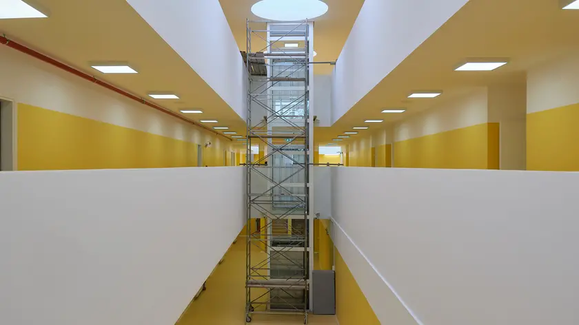 La scuola ristrutturata (foto Silvano)
