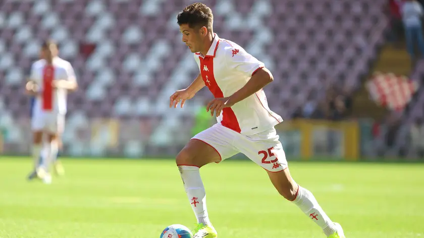 https://images.ilpiccolo.it/view/acePublic/alias/contentid/1ub6poplaoeqy6jeoki/0/copia-di-lasorte-trieste-04-10-26-serie-d-triestina-obermais.webp?f=16%3A9&amp;w=840