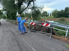 I danni provocati dal maltempo lungo la strada
