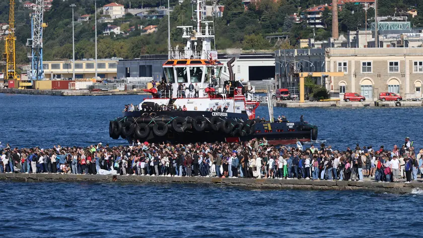 Il molo Audace pieno per Barcolana 58 (foto Andrea Lasorte)