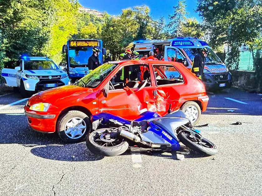 Le vetture dopo l'incidente