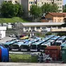 Una parte della flotta di Trieste Trasporti al Broletto (foto Francesco Bruni)