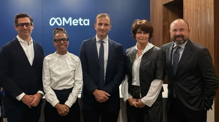 Brett Prescott, Maxine Williams, Massimiliano Fedriga, Alessia Rosolene e Giuseppe Pastorelli