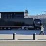 Il tir con il maxi schermo (foto Lasorte)