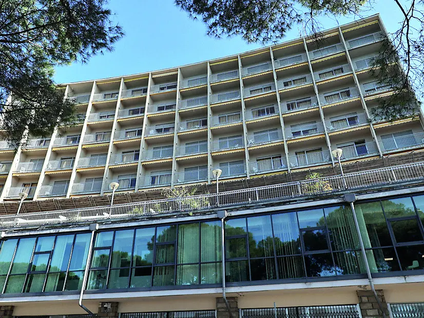 L'ex Hotel Adriatico di Grignano (Lasorte)