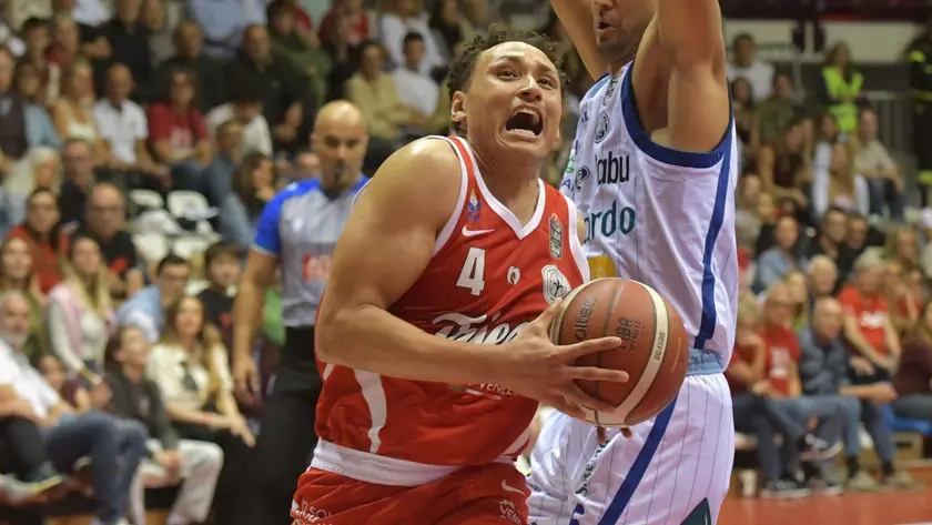 Il play biancorosso Colbey Ross (foto Francesco Bruni)