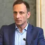 A sinistra Massimiliano Fedriga, a destra piazza Libertà domenica pomeriggio (foto Lasorte)