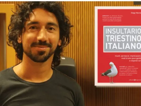 L'autore con il libro