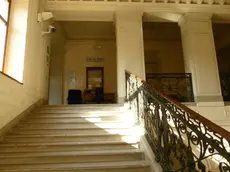 Uno dei corridoi interni del Tribunale di Gorizia, dove si è svolta l'udienza