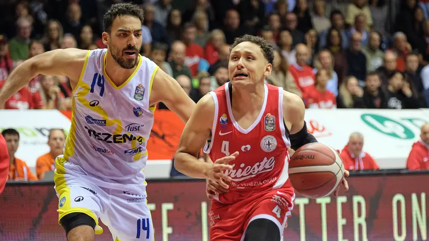 Pallacanestro Trieste - Verona (Foto di Massimo Silvano)