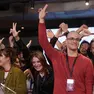 Gioia per la vittoria nel quartier generale del movimento degli Studenti, domenica a Belgrado