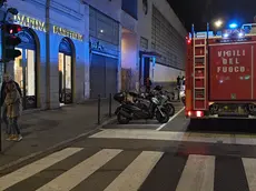 I vigili del fuoco in via Carducci