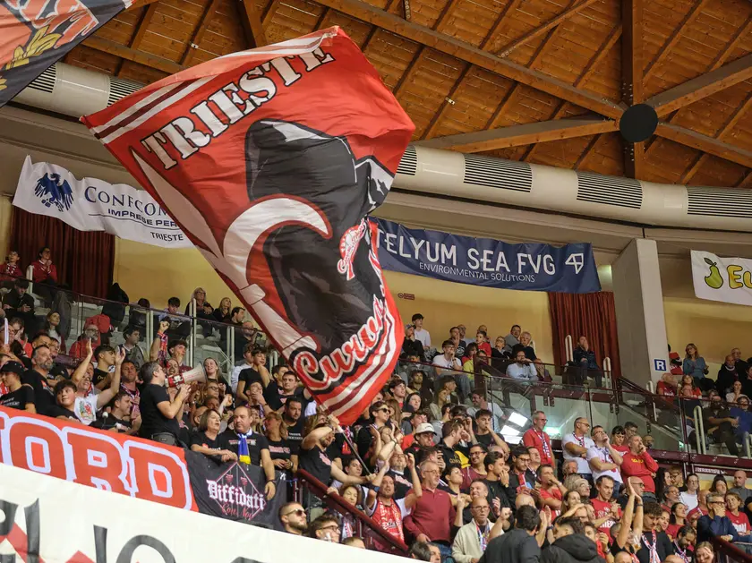 Il pubblico domenica contro Verona (foto Massimo Silvano)