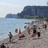 La spiaggia di Castelreggio nella baia di Sistiana (archivio Lasorte)