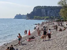 La spiaggia di Castelreggio nella baia di Sistiana (archivio Lasorte)