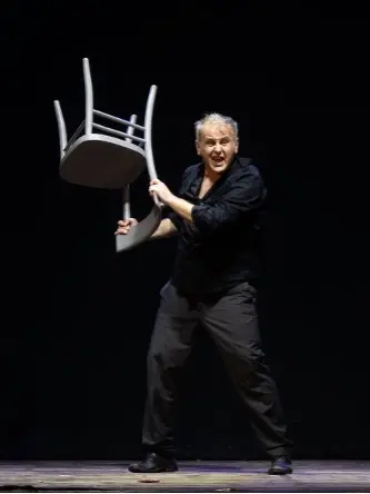 La compagnia andrà in scena ad Hangar Teatri