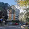 Il condominio (foto Bonaventura)