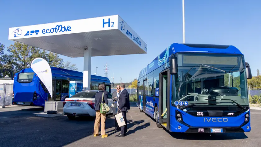 La stazione di servizio dei nuovi bus (foto Bonaventura)