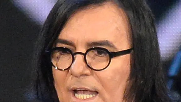 03/06/2013 Roma. Centrale Live Foro Italico, il Wind Music Awards. Nella foto Renato Zero con il premio