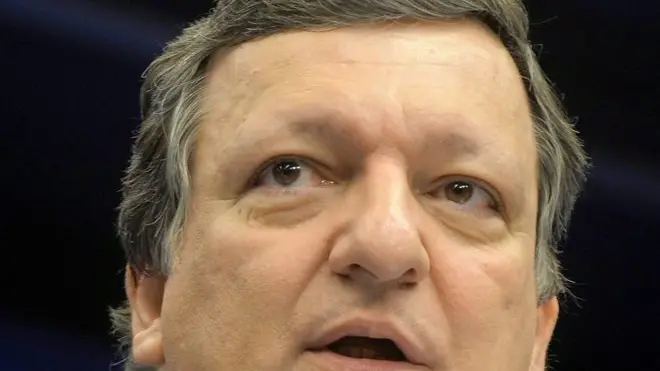 epa02207551 European Commission President Jose Manuel Barroso speaks during a joint press conference after the European Heads of States council, at the EU headquarters in Brussels, Belgium, 17 June 2010, at a one day European summit where EU leaders will talk over jobs and economy, over the next the climate politics. EPA/BENOIT DOPPAGNE BELGIUM OUT
