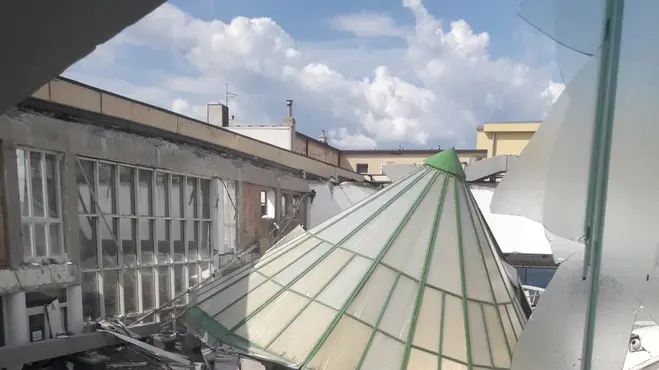 Lasorte Trieste 29/07/19 - Crollo Tetto, Piscina Acquamarina