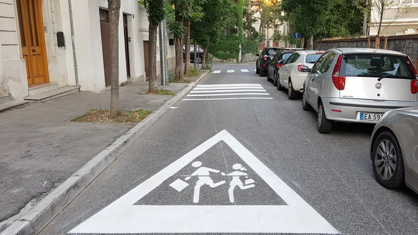 Lasorte Trieste 20/06/18 - Via del Cerreto, Scuola, Nuova Segnaletica Orizzontale