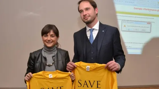 La governatrice Debora Serracchiani e l'assessore regionale alle Risorse Agricole, Cristiano Shaurli (foto d'archivio)