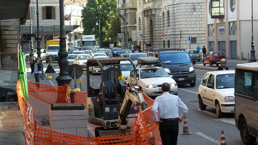 Il cantiere in Corso Cavour che ha provocato grossi disagi al traffico (Lasorte)