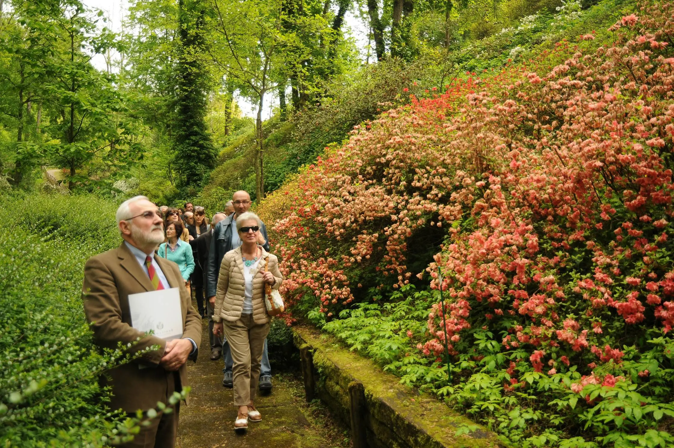 Visitatori al giardino Viatori