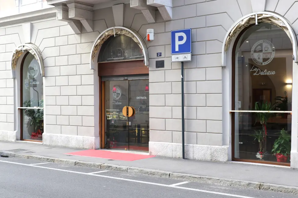 Lasorte Trieste 25/02/18 - Borgo Teresiano, Apertura Nuovi Locali, Via Filzi 2/a bar cinesi ampliato
