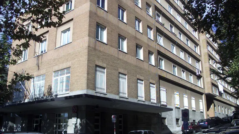 Lasorte Trieste - Viale Miramare - Edificio con caserma Carabinieri