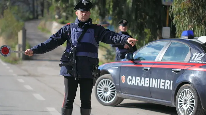 Un posto di blocco dei caraninieri