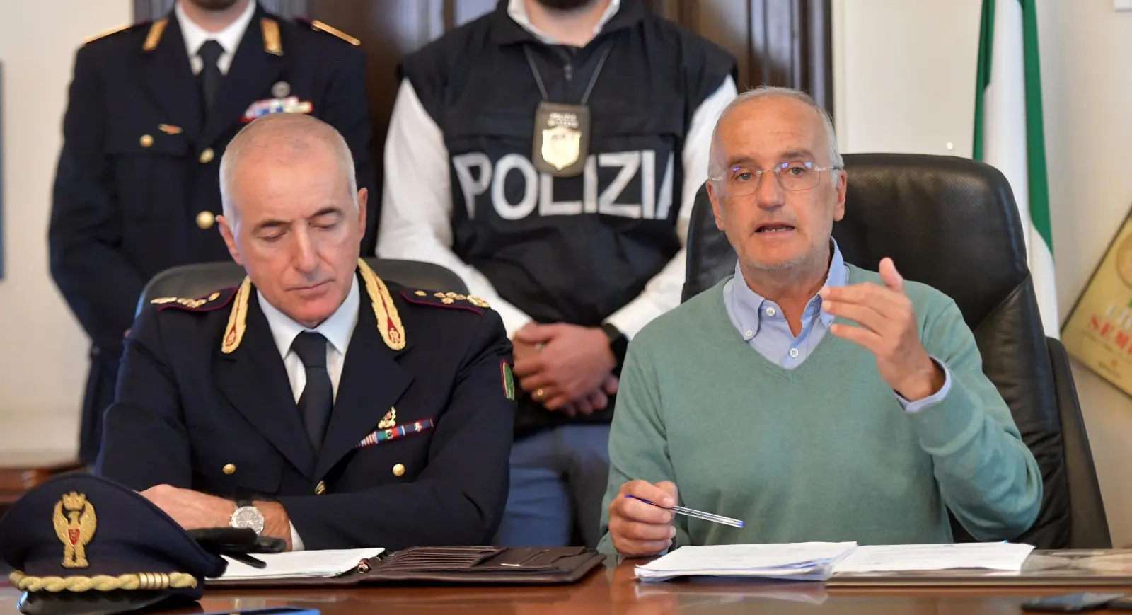 La conferenza stampa in cui è stata illustrata l'operazione. Foto Bruni