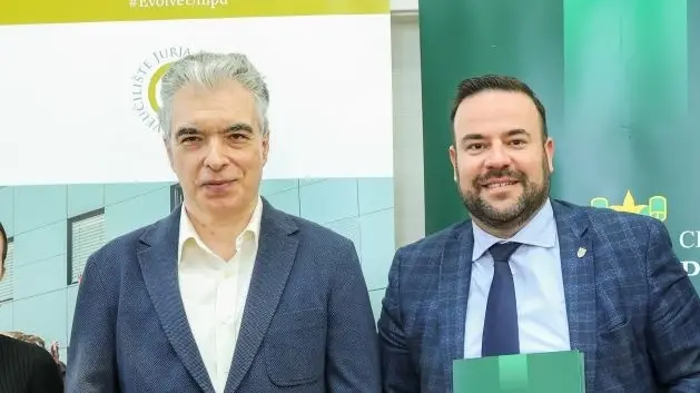 Da sinistra, il rettore Marinko Škare e il sindaco Filip Zoričić. foto pula.hr