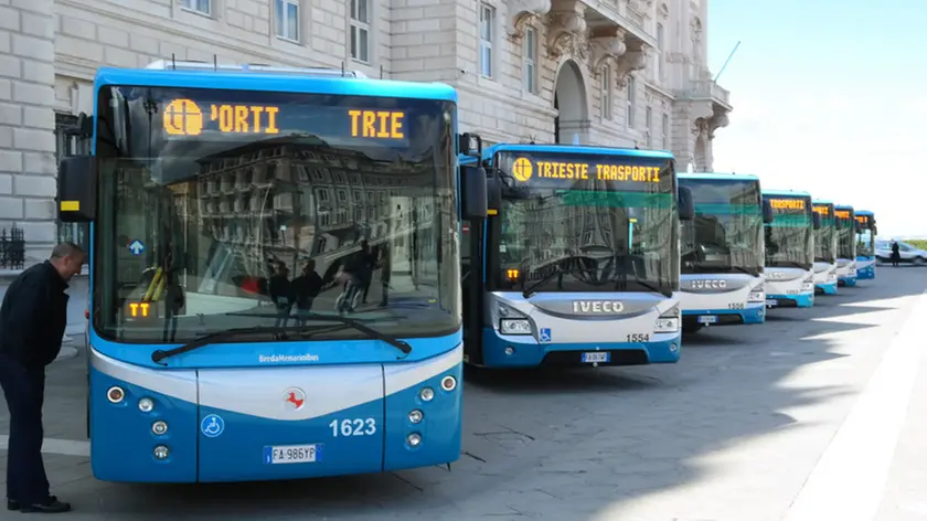 Lasorte Trieste 22/10/15 - Piazza Unità, Trieste Trasporti, Presentazione Nuovi Autobus