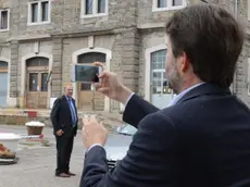 Dario Franceschini scatta una foto al Porto Veccchio (foto Bruni)