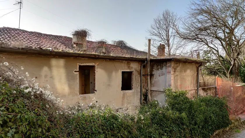 Nell’obiettivo di Andrea Lasorte un esterno di Villa Maria, che fu la casa di Piero Marussig, in vicolo Scaglioni