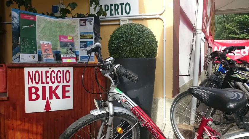 Si può partire anche con una bici a noleggio