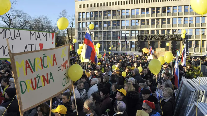 Una manifestazione pro-unioni gay a Lubiana