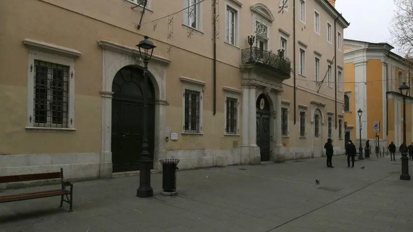 La Curia di Trieste in Cavana. La Chiesa cattolica triestina si prepara a recepire le innovazioni contenute nella lettera apostolica in forma di Motu Proprio “Spiritus Domini”, firmata dal papa domenica scorsa. Foto Lasorte