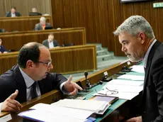 Il capogruppo del Pd Diego Moretti con l’assessore Paolo Panontin