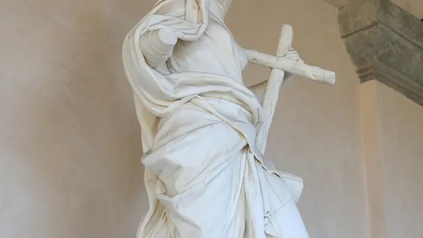 La statua in marmo di Carrara della “Religione velata”, sormontante la tomba Sartorio, nel cimitero di Sant'Anna a Trieste. La scultura è opera dello scultore napoletano Giuseppe Sanmartino, famoso per aver realizzato il “Cristo velato” della cappella Sansevero a Napoli