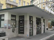 Lasorte Trieste 07/07/13 - Piazza Oberdan, Bar Giornali, Capolinea Tram di Opicina