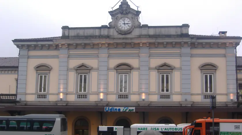 La stazione di Udine, dovìè avvenuta l'aggressione