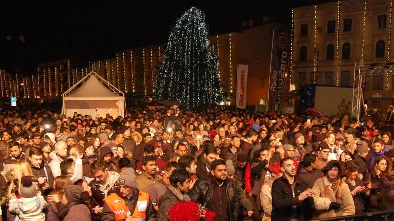 Bumbaca Gorizia 31_12_2017 Capodanno in Piazza Vittoria a GO © Fotografia di Pierluigi Bumbaca