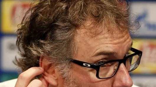 epa05162243 Paris Saint-Germain head coach Laurent Blanc speaks during a press conference at the Parc des Princes Stadium in Paris, France, 15 February 2016. Paris Saint-Germain will play against Chelsea in an UEFA Champions League Round of 16 soccer match on 16 February. Blanc made remarks about PSG defender Serge Aurier's suspension after homophobic remarks. EPA/YOAN VALAT