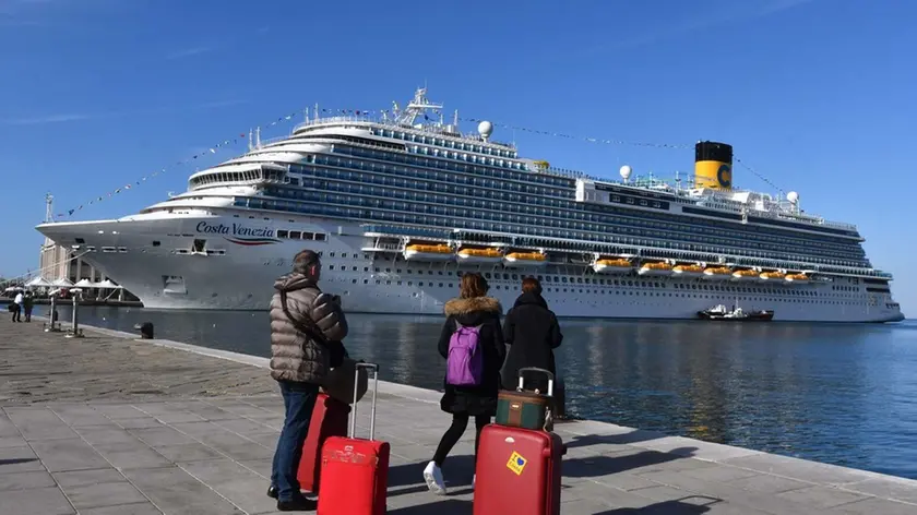 Foto Bruni Trieste 08.03.2019 Costa Venezia di nuovo a Trieste